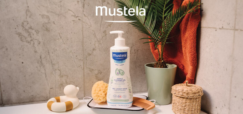 Mustela_Mustela Jemný čisticí tělový a vlasový gel s organicky pěstovaným avokádem jemně pění a má vysokou kožní toleranci, a tak je vhodný pro mytí dětí již od narození.